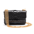 168. Python preto